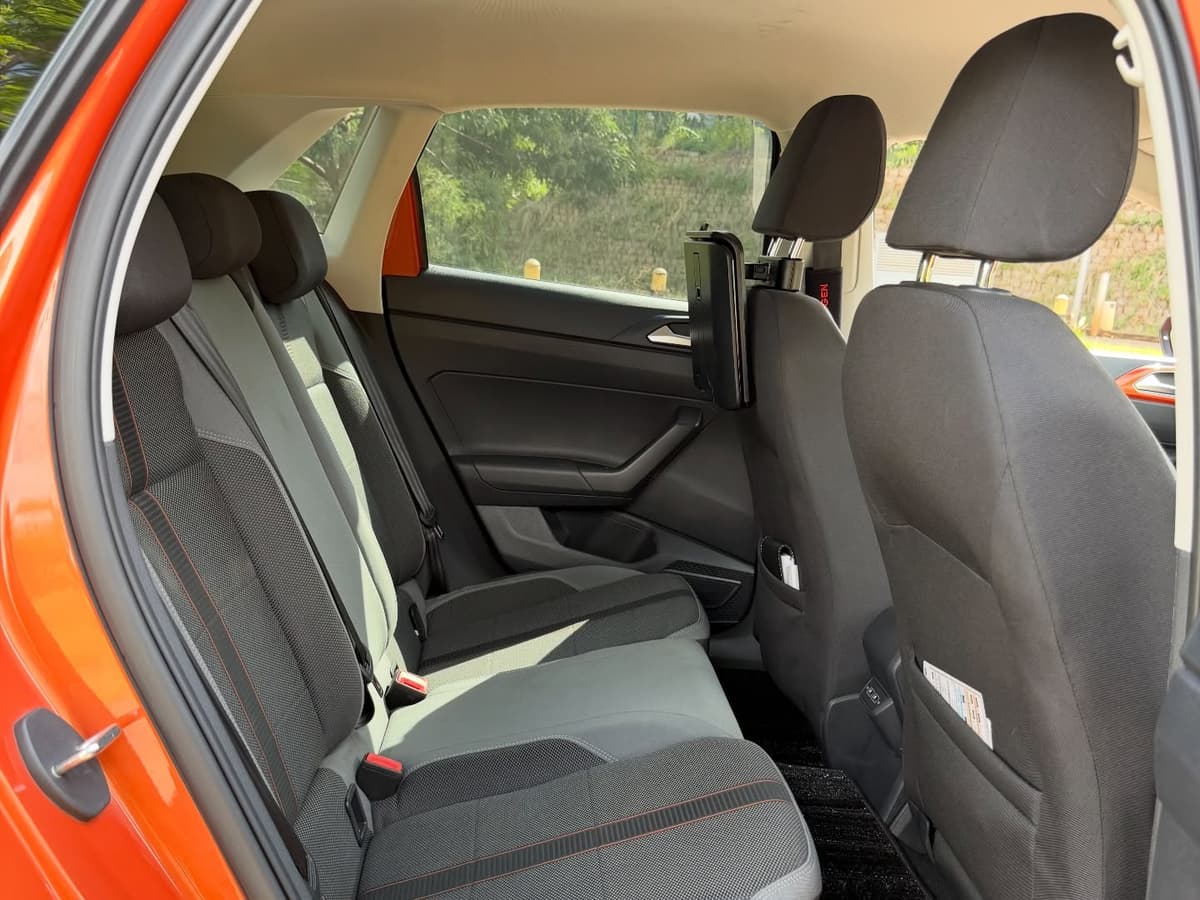 Volkswagen Polo Highline MK7.5 - view 4